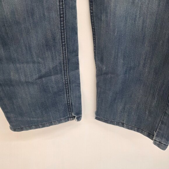 Denim Culture Jeans Mens 38x32 Relaxed Fit Straight Leg Medium Wash 5-Pocket - Picture 3 of 14
